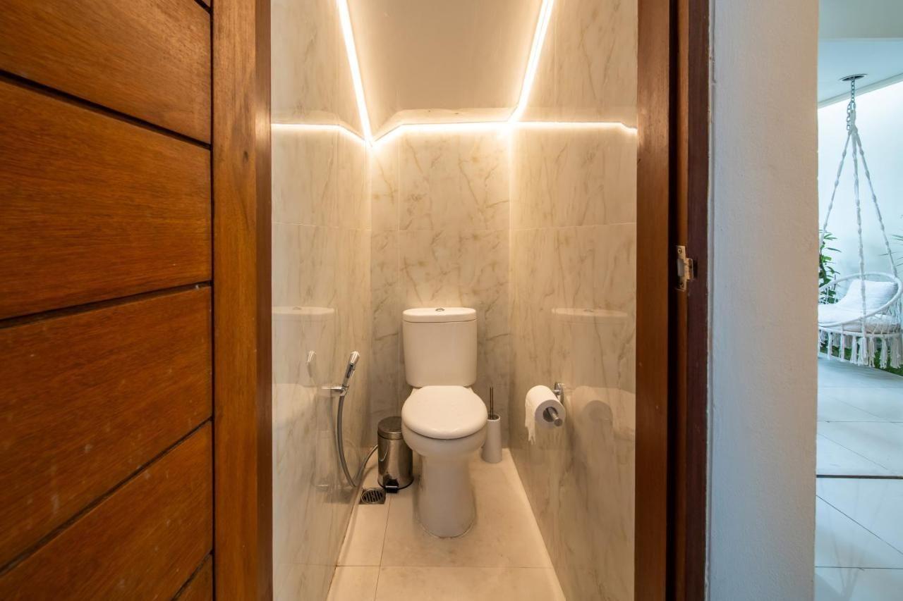 3 Kamar Tidur | Kerobokan. Villas in Bali for Sale: Вилла в Керобокан, Балиан за 400 тыс. USD. Leasehold. Фото #2