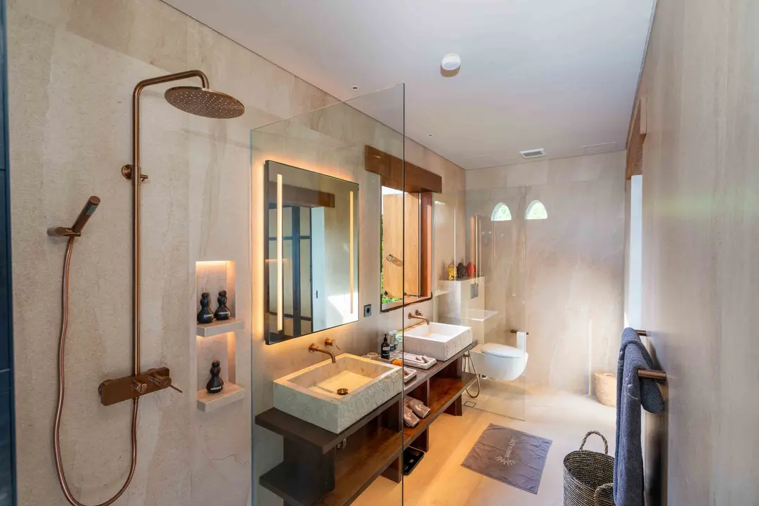 4 KAMAR TIDUR | ULUWATU. Villas in Bali for Sale: Vila di dalam Uluwatu, Bali untuk 1956 Ribuan USD. Leasehold. Foto #4