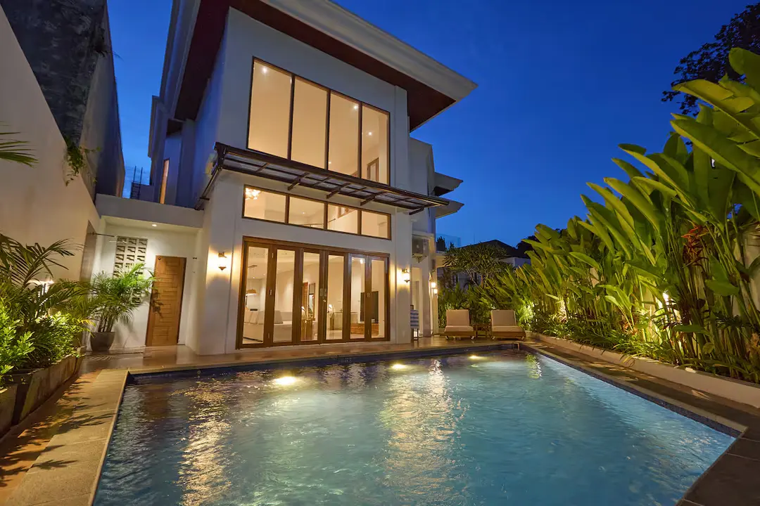 5 KAMAR TIDUR | SEMINYAK. Villas in Bali for Sale: Вилла в Семиньяк, Балиан за 1251 тыс. USD. Freehold. Фото #21