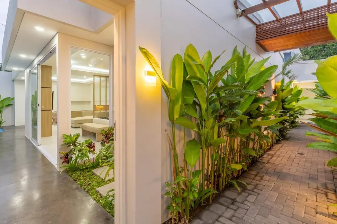 4 KAMAR TIDUR | SEMINYAK. Villas in Bali for Sale: Villa in Seminyak, Bali for 738 Thousands USD. Leasehold. Photo #8
