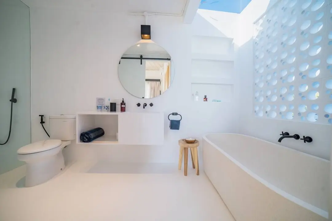 6 KAMAR TIDUR | ULUWATU. Villas in Bali for Sale: Villa in Ungasan, Bali for 1490 Thousands USD. Freehold. Photo #1