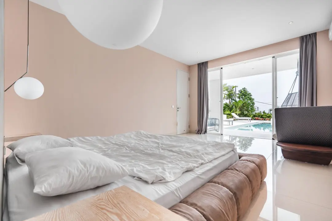4 KAMAR TIDUR | ULUWATU. Villas in Bali for Sale: Vila di dalam Uluwatu, Bali untuk 2382 Ribuan USD. Freehold. Foto #6