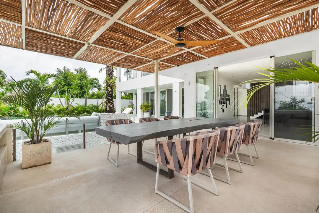 4 KAMAR TIDUR | ULUWATU. Villas in Bali for Sale: Vila di dalam Uluwatu, Bali untuk 2382 Ribuan USD. Freehold. Foto #3