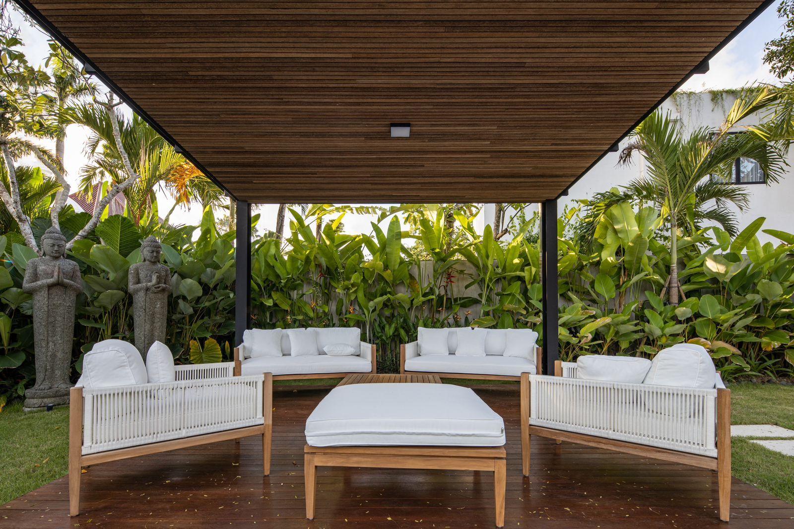 5 Kamar Tidur | Umalas. Villas in Bali for Sale: Villa in Umalas, Bali for 1199 Thousands USD. Leasehold. Photo #4