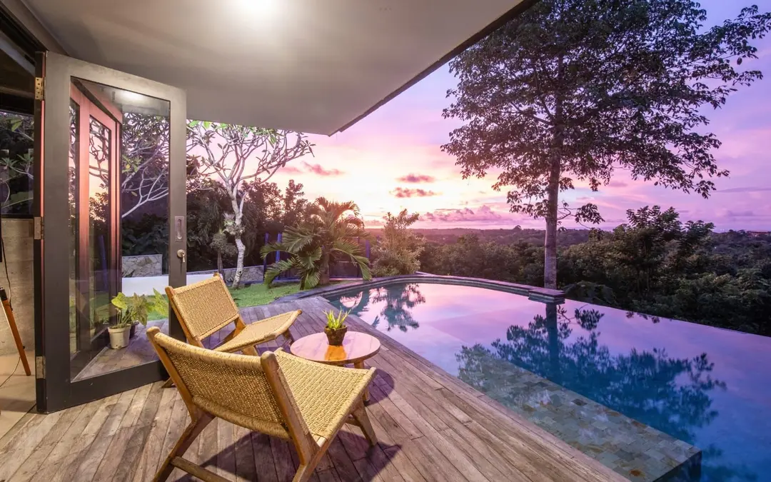 6 KAMAR TIDUR | ULUWATU. Villas in Bali for Sale: Villa in Pecatu, Bali for 1990 Thousands USD. Freehold. Photo #1