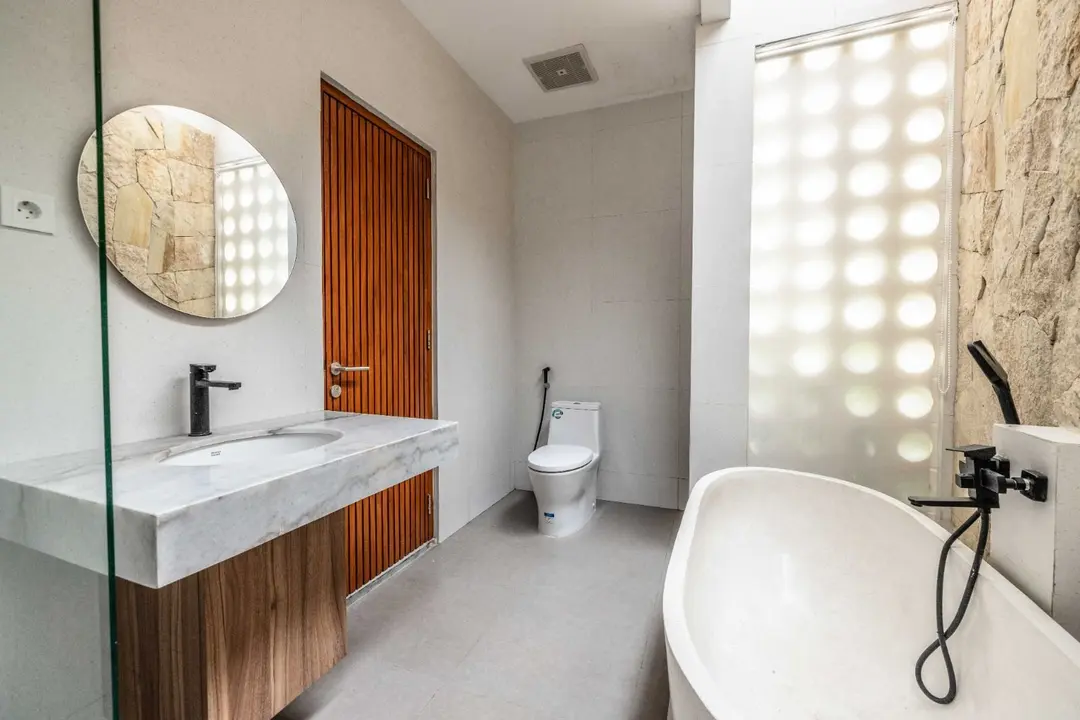 3 KAMAR TIDUR | PERERENAN. Villas in Bali for Sale: Villa in Tumbak Bayuh, Bali for 200 Thousands USD. Freehold. Photo #1