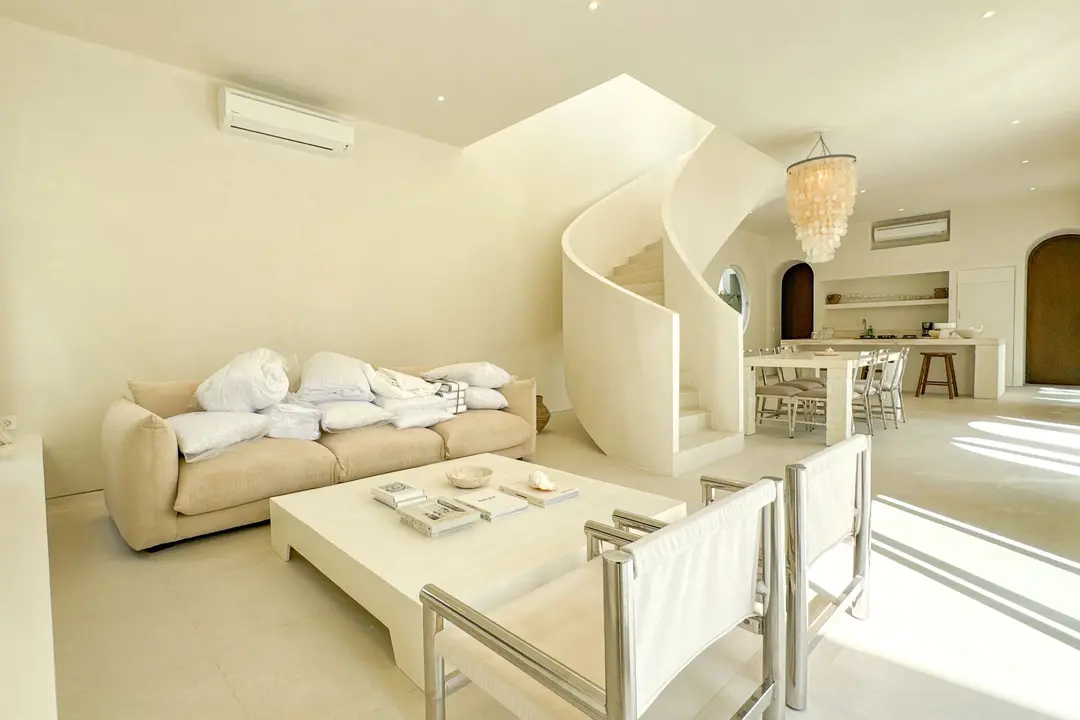 2 KAMAR TIDUR | CANGGU. Villas in Bali for Sale: Vila di dalam Padonan, Bali untuk 269 Ribuan USD. Leasehold. Foto #9