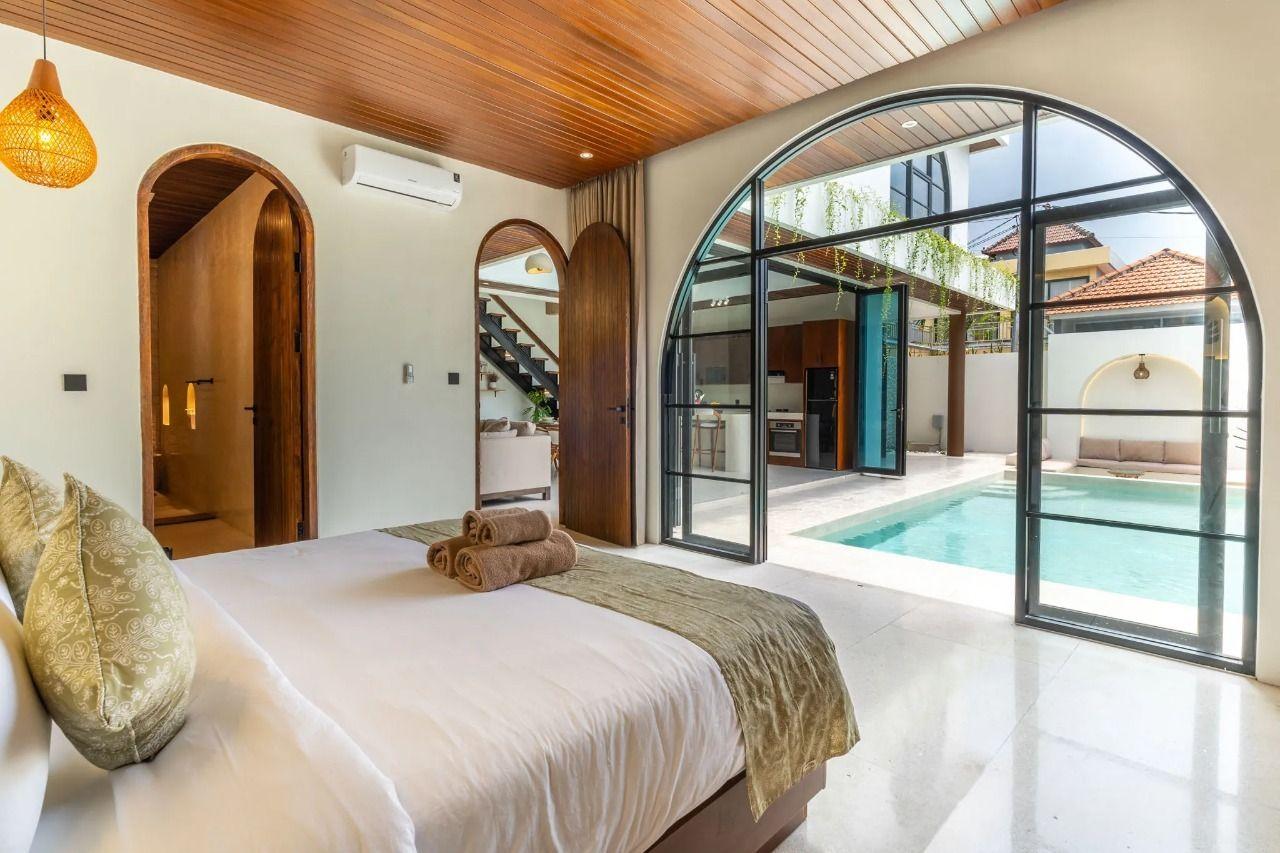3 Kamar Tidur | Seminyak. Villas in Bali for Sale: Vila di dalam Seminyak, Bali untuk 356 Ribuan USD. Leasehold. Foto #1