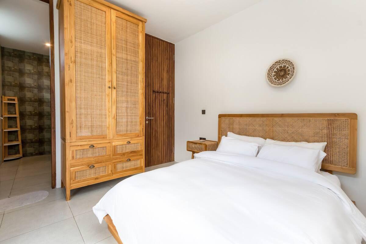 4 Kamar Tidur | Canggu. Villas in Bali for Sale: Villa in Berawa (Canggu), Bali for 400 Thousands USD. Leasehold. Photo #13