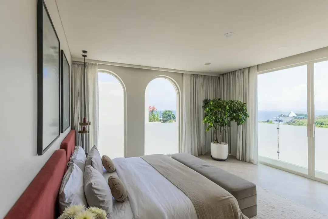 5 KAMAR TIDUR | ULUWATU. Villas in Bali for Sale: Villa in Pecatu, Bali for 1800 Thousands USD. Leasehold. Photo #1