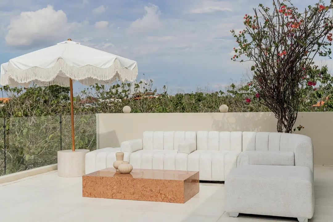 5 KAMAR TIDUR | ULUWATU. Villas in Bali for Sale: Villa in Pecatu, Bali for 1800 Thousands USD. Leasehold. Photo #5