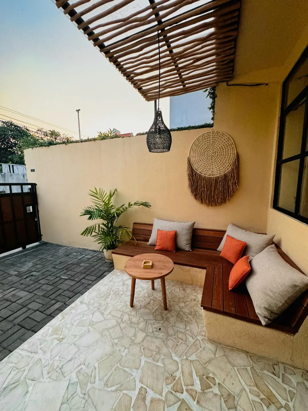 1 KAMAR TIDUR | UMALAS. Villas in Bali for Sale: Villa in Umalas, Bali for 115 Thousands USD. Leasehold. Photo #1