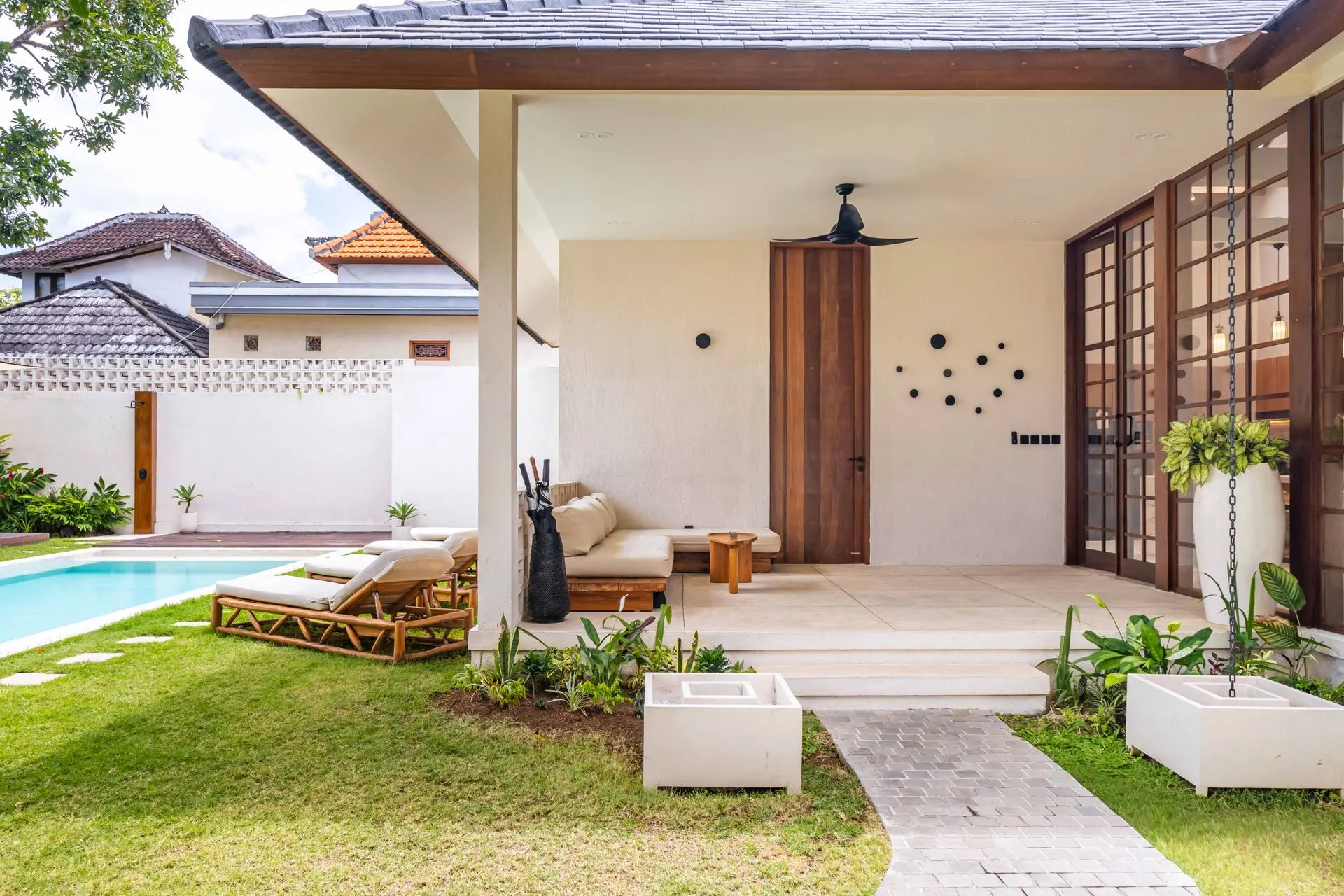 3 KAMAR TIDUR | SEMINYAK. Villas in Bali for Sale: Villa in Seminyak, Bali for 780 Thousands USD. Leasehold. Photo #4