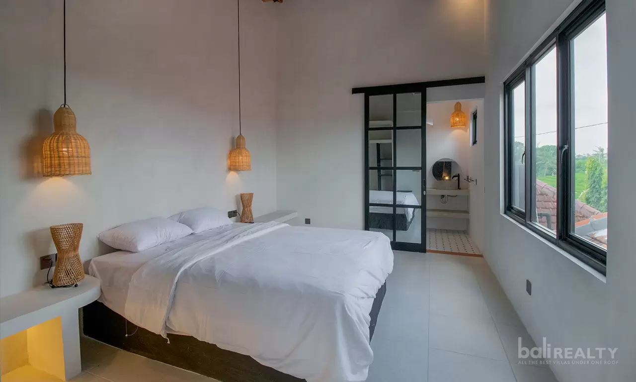 Modern Two-Bedroom Industrial Style Villa with Stunning Rooftop Design in Tumbak Bayuh. Villas in Bali for Sale: Вилла в Чангу, Балиан за 113 тыс. USD. Leasehold. Фото #5