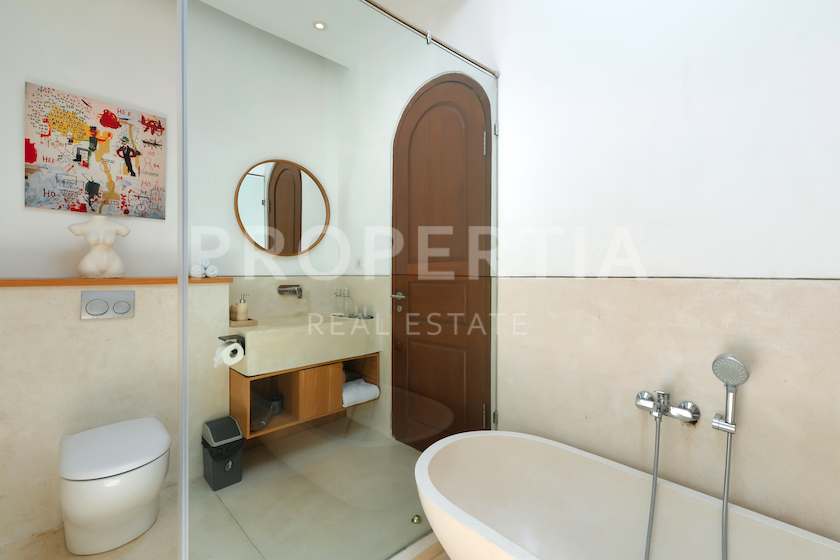 Amazing Tropical Villa Design In Pererenan. Villas in Bali for Sale: Вилла в Чангу, Балиан за 175 тыс. USD. Leasehold. Фото #4