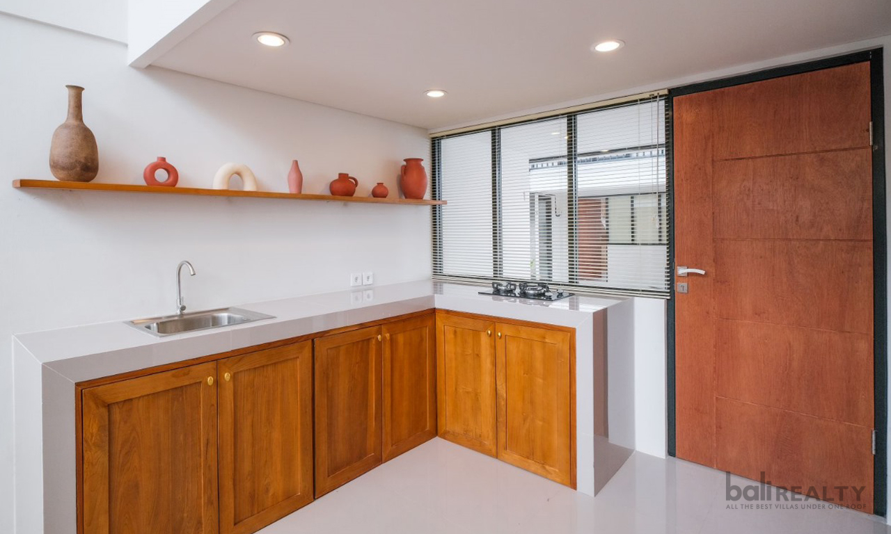Newly Built One-Bedroom Townhouses with Modern Loft Design in Prime Tumbak Bayuh Location. Villas in Bali for Sale: Вилла в Чангу, Балиан за 87 тыс. USD. Leasehold. Фото #2