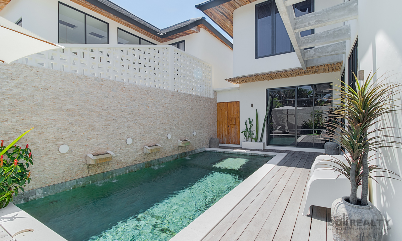 Brand New 4 Bedroom Villa with Unique Design in Seminyak – Promising High Return on Investment. Villas in Bali for Sale: Вилла в Семиньяк, Балиан за 349 тыс. USD. Leasehold. Фото #1
