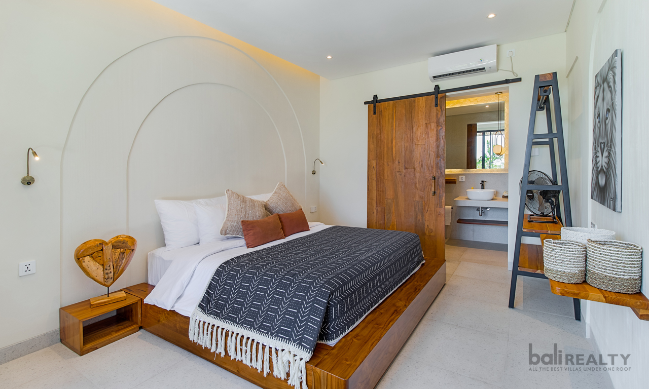 Brand New 4 Bedroom Villa with Unique Design in Seminyak – Promising High Return on Investment. Villas in Bali for Sale: Вилла в Семиньяк, Балиан за 349 тыс. USD. Leasehold. Фото #8