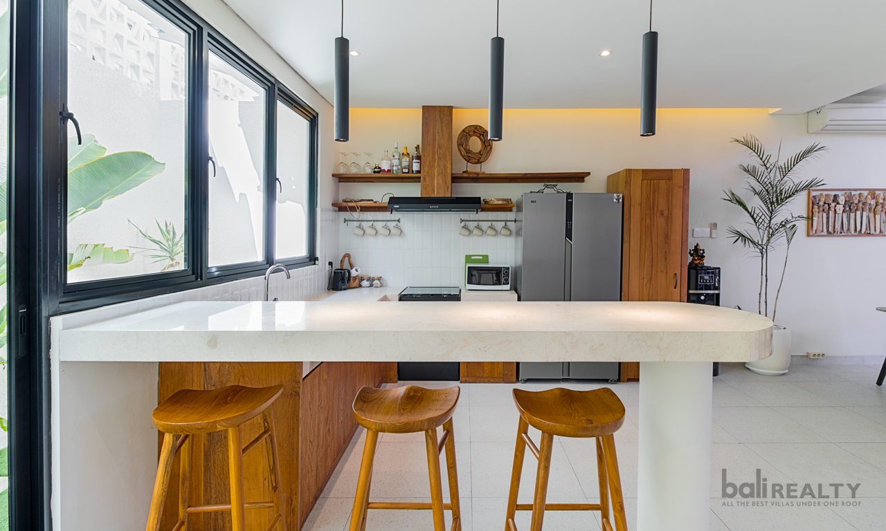 Brand New 4 Bedroom Villa with Unique Design in Seminyak – Promising High Return on Investment. Villas in Bali for Sale: Вилла в Семиньяк, Балиан за 349 тыс. USD. Leasehold. Фото #4