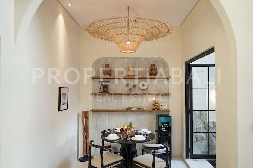 Tropical Inspired Villa Design In Seminyak. Villas in Bali for Sale: Вилла в Семиньяк, Балиан за 266 тыс. USD. Leasehold. Фото #1