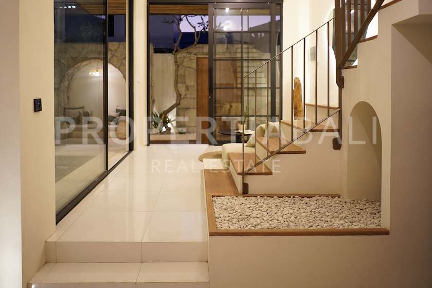 Tropical Inspired Villa Design In Seminyak. Villas in Bali for Sale: Vila di dalam Seminyak, Bali untuk 4,5 Miliar IDR. Leasehold. Foto #9