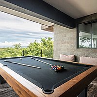 6 KAMAR TIDUR | ULUWATU. Villas in Bali for Sale: Villa in Pecatu, Bali for 1990 Thousands USD. Freehold. Preview photo #3