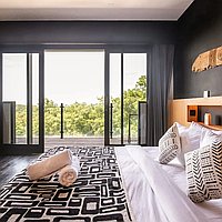 6 KAMAR TIDUR | ULUWATU. Villas in Bali for Sale: Villa in Pecatu, Bali for 1990 Thousands USD. Freehold. Preview photo #4