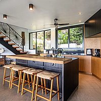 6 KAMAR TIDUR | ULUWATU. Villas in Bali for Sale: Villa in Pecatu, Bali for 1990 Thousands USD. Freehold. Preview photo #6