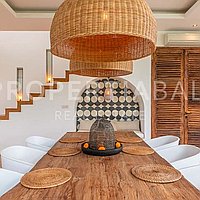 Gorgeous Villa Walking Distance To The Beach. Villas in Bali for Sale: Вилла в Переренан (Чангу), Балиан за 725 тыс. USD. Leasehold. Предварительный просмотр фото #4