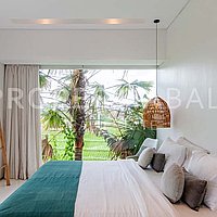 Gorgeous Villa Walking Distance To The Beach. Villas in Bali for Sale: Вилла в Переренан (Чангу), Балиан за 725 тыс. USD. Leasehold. Предварительный просмотр фото #7