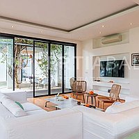 Gorgeous Villa Walking Distance To The Beach. Villas in Bali for Sale: Вилла в Переренан (Чангу), Балиан за 725 тыс. USD. Leasehold. Предварительный просмотр фото #1