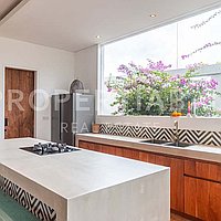 Gorgeous Villa Walking Distance To The Beach. Villas in Bali for Sale: Вилла в Переренан (Чангу), Балиан за 725 тыс. USD. Leasehold. Предварительный просмотр фото #6