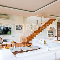 Gorgeous Villa Walking Distance To The Beach. Villas in Bali for Sale: Вилла в Переренан (Чангу), Балиан за 725 тыс. USD. Leasehold. Предварительный просмотр фото #1