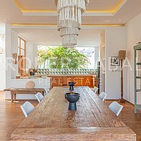 Charming Villa In Pererenan Steps From The Beach. Villas in Bali for Sale: Вилла в Переренан (Чангу), Балиан за 725 тыс. USD. Leasehold. Предварительный просмотр фото #1