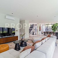 Premium Family Villa Walking Distance To Echo Beach. Villas in Bali for Sale: Вилла в Переренан (Чангу), Балиан за 1660 тыс. USD. Freehold. Предварительный просмотр фото #1