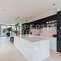 Premium Family Villa Walking Distance To Echo Beach. Villas in Bali for Sale: Вилла в Переренан (Чангу), Балиан за 1660 тыс. USD. Freehold. Предварительный просмотр фото #2