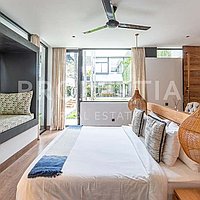 Luxurious Riverside Villa In Tumbak Bayuh. Villas in Bali for Sale: Вилла в Tumbak Bayuh, Балиан за 2290 тыс. USD. Freehold. Предварительный просмотр фото #2