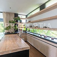 Luxurious Riverside Villa In Tumbak Bayuh. Villas in Bali for Sale: Вилла в Tumbak Bayuh, Балиан за 2290 тыс. USD. Freehold. Предварительный просмотр фото #18