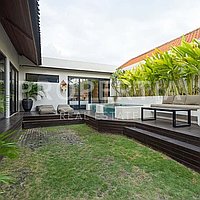 Cozy Modern Villa In Prime Berawa. Villas in Bali for Sale: Vila di dalam Berawa (Canggu), Bali untuk 3,4 Miliar IDR. Leasehold. Pratinjau foto #22