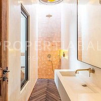 Ultimate Coastal Living In Pererenan. Villas in Bali for Sale: Вилла в Переренан (Чангу), Балиан за 1108 тыс. USD. Leasehold. Предварительный просмотр фото #7