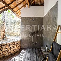 Stunning Traditional Villa In Bingin Steps From The Beach. Villas in Bali for Sale: Вилла в Бингин, Балиан за 2022 тыс. USD. Leasehold. Предварительный просмотр фото #10