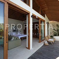 Luxury Boutique Hotel In Bingin’S Most Popular Location. Villas in Bali for Sale: Вилла в Бингин, Балиан за 772 тыс. USD. Leasehold. Предварительный просмотр фото #1