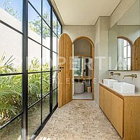 Modern Tropical Family Home In Bingin. Villas in Bali for Sale: Вилла в Бингин, Балиан за 580 тыс. USD. Leasehold. Предварительный просмотр фото #14