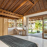 Spacious Tropical Haven In The Heart Of Bingin. Villas in Bali for Sale: Вилла в Бингин, Балиан за 75,5 млн. RUB. Leasehold. Предварительный просмотр фото #4