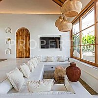 High Performing Villa In Heart Of Bingin. Villas in Bali for Sale: Вилла в Бингин, Балиан за 22,6 млн. RUB. Leasehold. Предварительный просмотр фото #1