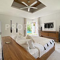 Modern Traditional Tropical Villas In Berawa. Villas in Bali for Sale: Вилла в Берава (Чангу), Балиан за 19,7 млн. RUB. Leasehold. Предварительный просмотр фото #20