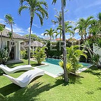Modern Traditional Tropical Villas In Berawa. Villas in Bali for Sale: Вилла в Берава (Чангу), Балиан за 19,7 млн. RUB. Leasehold. Предварительный просмотр фото #23