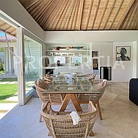 Modern Traditional Tropical Villas In Berawa. Villas in Bali for Sale: Вилла в Берава (Чангу), Балиан за 251 тыс. USD. Leasehold. Предварительный просмотр фото #5