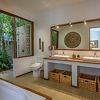 Luxurious Five-Bedroom Villa with High ROI Potential in Vibrant Berawa. Villas in Bali for Sale: Вилла в Чангу, Балиан за 690 тыс. USD. Leasehold. Предварительный просмотр фото #11