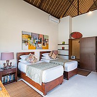 A timeless 4-bedroom Balinese retreat in Pererenan. Villas in Bali for Sale: Вилла в Чангу, Балиан за 79,0 млн. RUB. Freehold. Предварительный просмотр фото #13